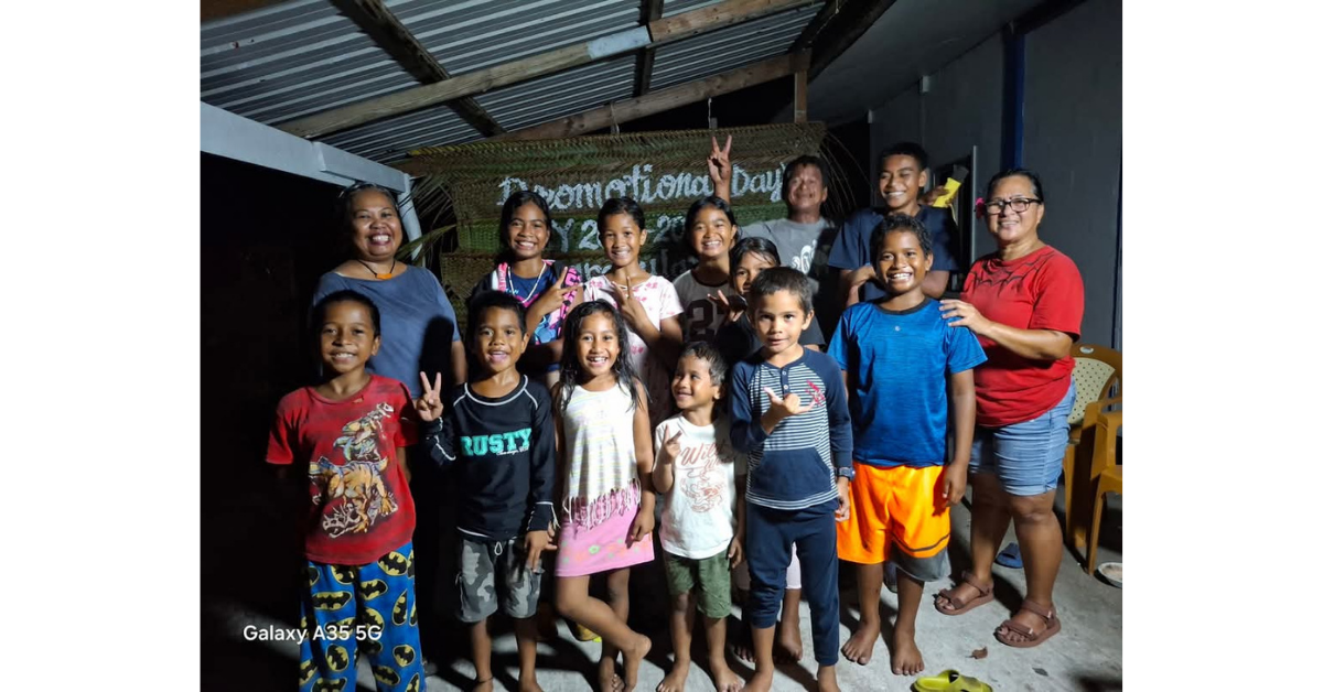 Island-Conservation-Sonsorol-Children-and-Governor-and-Loyola-Darius(1)